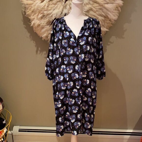 Tucker belted dress  - Picture 4 of 8